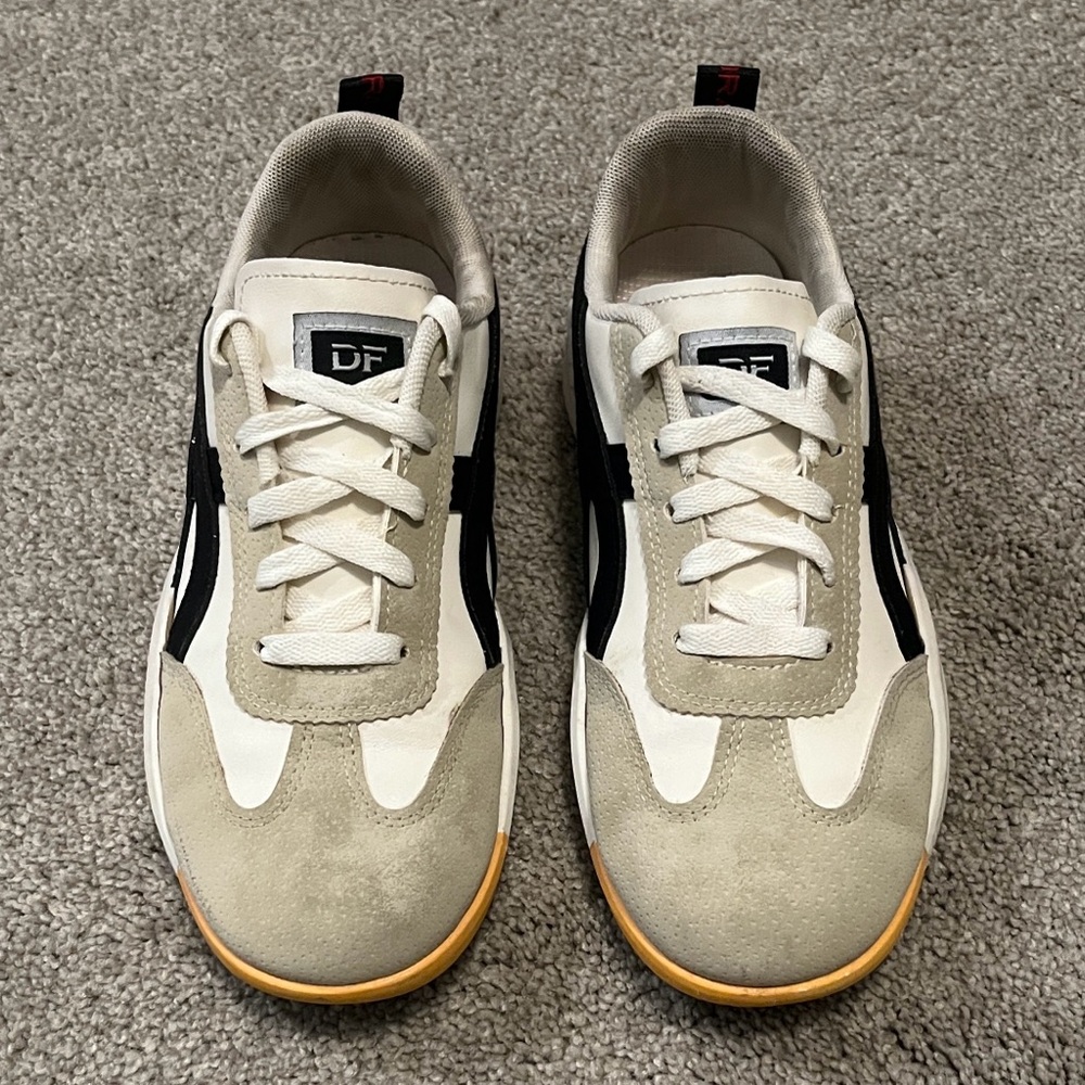 DF Women's White and Black Sneakers